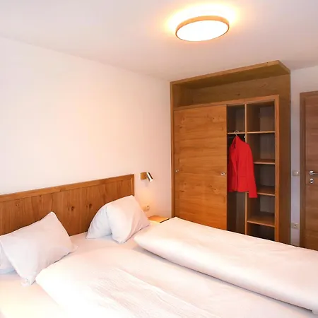 Lackner Apartment *